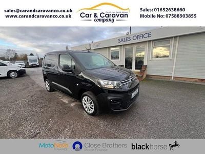 Used Citroën Berlingo 100 HP (73 kW) 2021 Black MPV