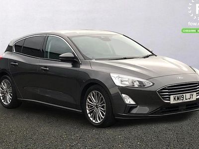 Usado Ford Focus Titanium X 125 CV (91 kW) 2019 Gris Utilitario