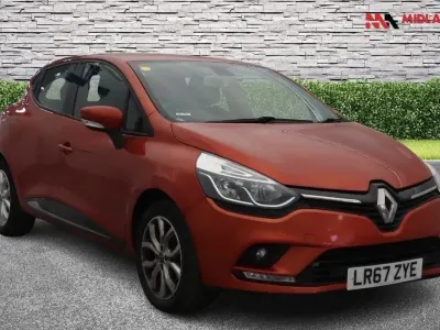 Used Renault Clio Dynamique 75 HP (55 kW) 2017 Red Hatchback
