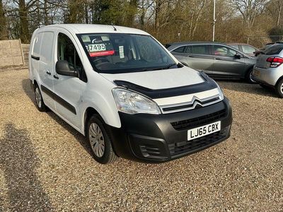 Used Citroën Berlingo 100 HP (73 kW) 2015 White MPV