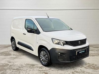 White Used 2022 Peugeot Partner Premium MPV | £11,495 (Fair price)