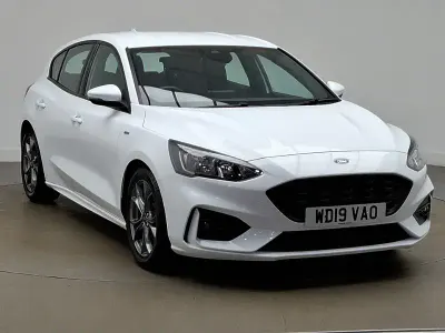 Used Ford Focus ST-Line 150 HP (110 kW) 2019 White Hatchback