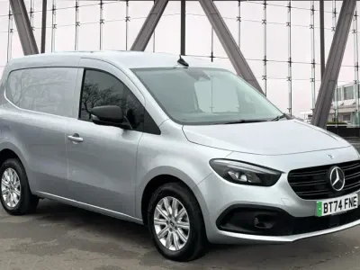 Begagnad Mercedes eCitan Premium 89 kW (122 HK) 2025 Silver Van
