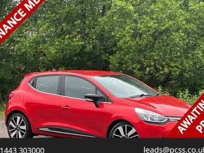 Used Renault Clio Dynamique 90 HP (66 kW) 2016 Red Hatchback
