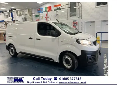 Käytetty Peugeot Expert 95 HP (69 kW) 2019 Valkoinen Van