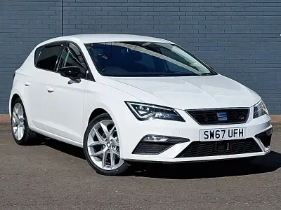 Begagnad Seat Leon FR 125 HK (91 kW) 2017 Vit Halvkombi