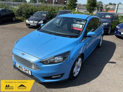 Used Ford Focus Zetec 2016 Blue Hatchback