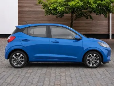 Used Hyundai i10 SE 67 HP (49 kW) 2021 Blue Hatchback