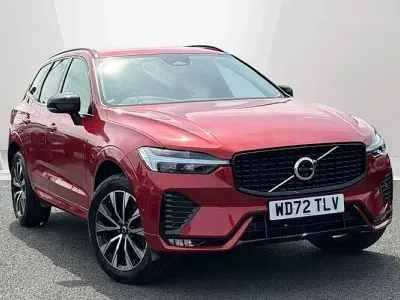 Used Volvo XC60 Plus 197 HP (144 kW) 2022 Red SUV