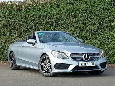 Usado Mercedes C250 AMG Line Premium Plus 204 HP (150 kW) 2017 Prateado Cabrios