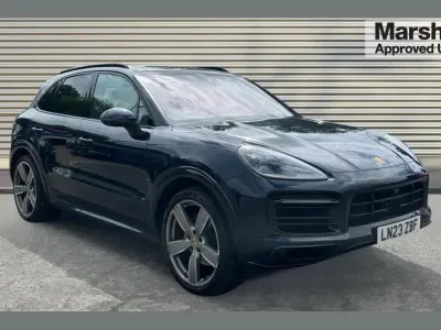 Used Porsche Cayenne Platinum Edition 462 HP (339 kW) 2023 Blue SUV