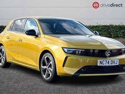 Used Vauxhall Astra S 131 HP (96 kW) 2025 Premium paint  two coat metallic  electric yello Hatchback