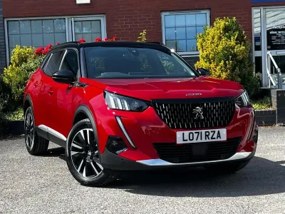Used Peugeot 2008 Premium 129 HP (94 kW) 2022 Red SUV