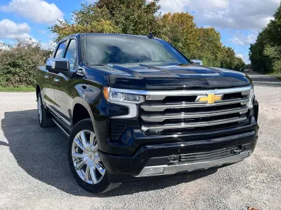 Used Chevrolet Silverado 305 HP (224 kW) 2026 Black Sedan