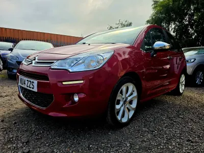 Used Citroën C3 SELECTION 2014 Red Hatchback