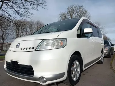 Used Nissan Serena 2006 White MPV