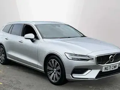 Used Volvo V60 Inscription 194 HP (142 kW) 2022 Silver Estate