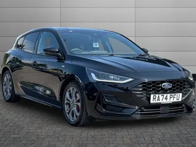 Used Ford Focus ST-Line 123 HP (90 kW) 2025 Black Hatchback