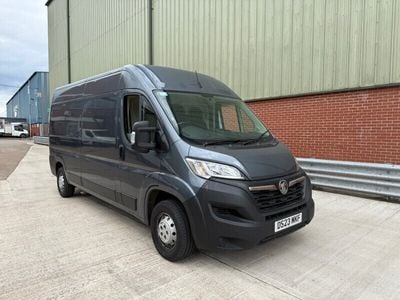 Vauxhall Movano