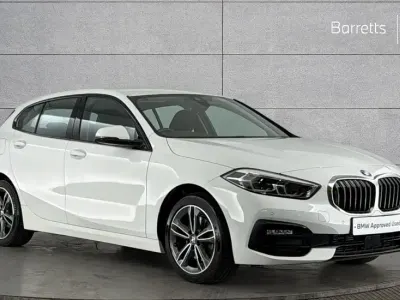 Used BMW 116 Sport Line 114 HP (83 kW) 2022 White Hatchback