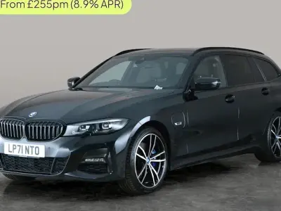 Usado BMW 330e M Sport 292 HP (214 kW) 2022 Preto Carrinha