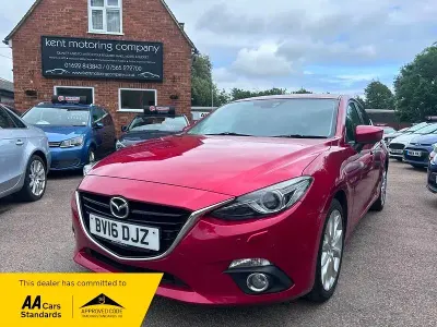 Used Mazda 3 Inclusive 165 HP (121 kW) 2016 Red Hatchback