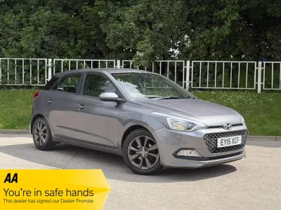 Used Hyundai i20 SE 100 HP (73 kW) 2015 Grey Hatchback