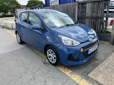 Used Hyundai i10 SE 67 HP (49 kW) 2017 Blue Hatchback