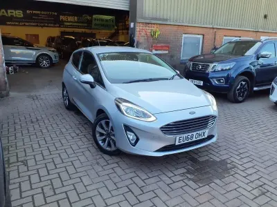 Używany Ford Fiesta Zetec 100 KM (73 kW) 2018 Srebrny Hatchback