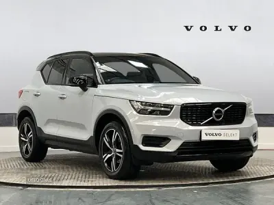 Begagnad Volvo XC40 R-Design 161 HK (118 kW) 2021 Silver SUV