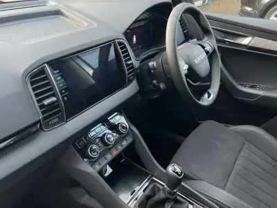 New Skoda Karoq SE L 116 HP (85 kW) 2025 Brilliant silver metallic SUV