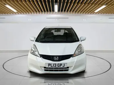 Used Honda Jazz ES 99 HP (72 kW) 2013 White Hatchback