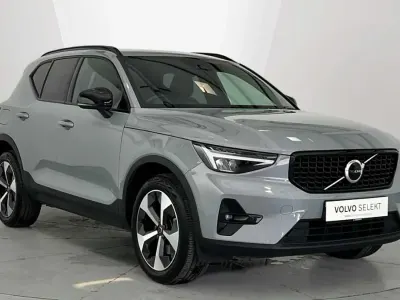 Used Volvo XC40 Plus 161 HP (118 kW) 2025 Grey SUV