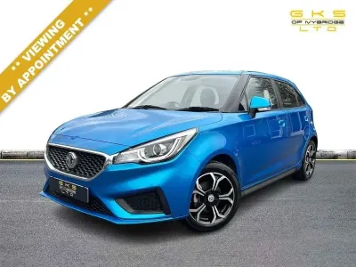Begagnad MG MG3 Excite 106 HK (77 kW) 2023 Blå Halvkombi