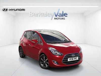 Used Hyundai ix20 Premium 125 HP (91 kW) 2018 Red Hatchback