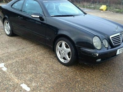 used Mercedes CLK230 Avantgarde 2dr Tip Auto 2.3