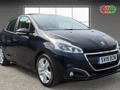 Used Peugeot 208 Active 100 HP (73 kW) 2019 Blue Hatchback
