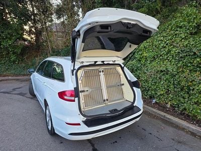 Usado Ford Mondeo Zetec 150 CV (110 kW) 2019 Blanco Familiar