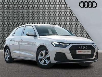Usado Audi A1 Design 94 HP (69 kW) 2023 Branco SUV