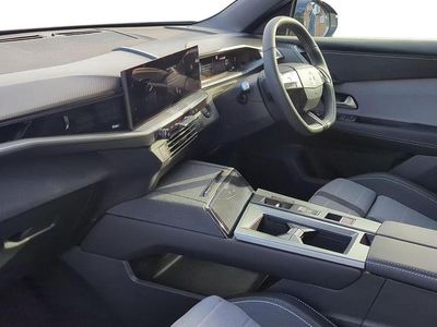 Second-hand Vauxhall Grandland 156 kW (213 CP) 2025 Negru SUV