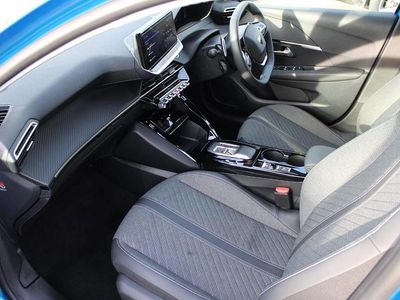 Used Peugeot 208 Allure 99 HP (72 kW) 2025 Blue Hatchback
