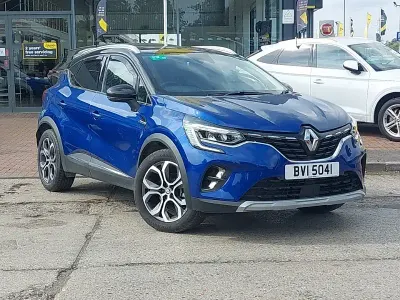 Used Renault Captur Techno 142 HP (104 kW) 2023 Blue/black SUV