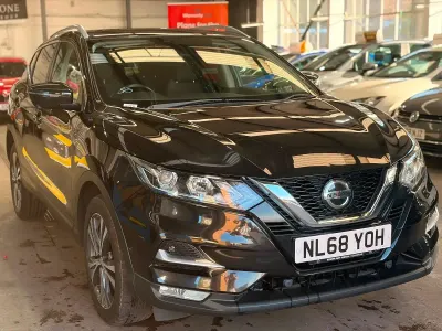 Used Nissan Qashqai N-Connecta 2018 Black SUV