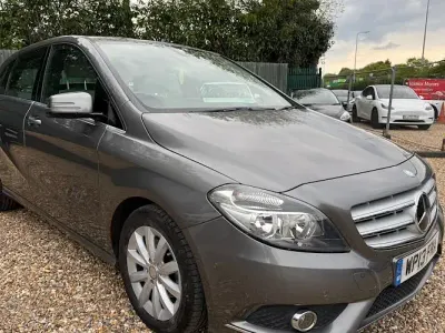 Usado Mercedes B180