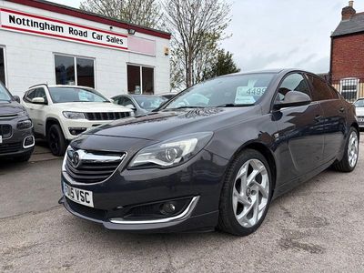 Begagnad Vauxhall Insignia SRi 140 HK (102 kW) 2015 Grå Halvkombi
