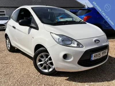 Usado Ford Ka Studio 69 HP (50 kW) 2015 Branco Citadino