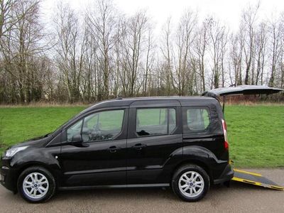 Used 2021 Ford Tourneo Zetec | £13,450 (Fair price)