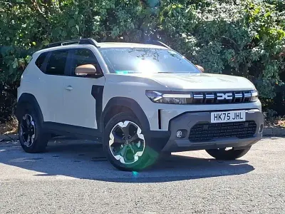 Used Dacia Duster Extreme 130 HP (95 kW) 2025 Cream SUV