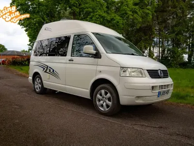 Used VW Transporter 100 HP (73 kW) 2009 White Van