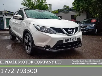 Used Nissan Qashqai N-Connecta 110 HP (80 kW) 2016 White SUV